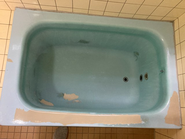 横須賀市 DIY塗装が剥がれたホーロー浴槽